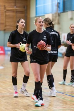 Bild 139 - wBJ SV Henstedt Ulzburg - HSG Holstein Kiel/Kronshagen : Ergebnis: 30:28